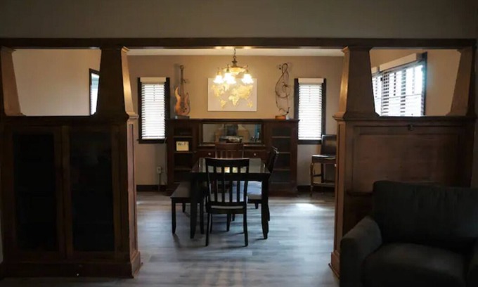 Downtown Riverside House | Tha Jazz House