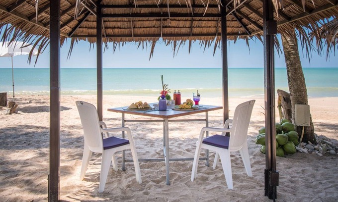 Takua Pa Hotel | ThaiLife Wellness and Meditation Resort