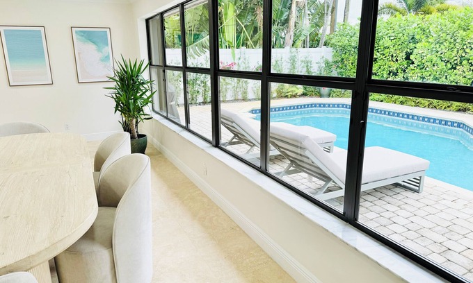 South Corals House | Thalas Ft Lauderdale - 3 Bedroom Home with heated pool in private backyard oasis