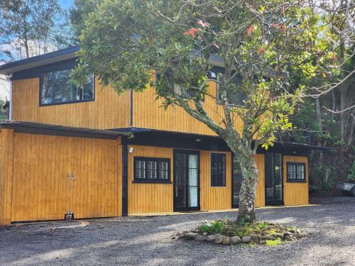 Thames House | Thames River Valley Studio Retreat 2