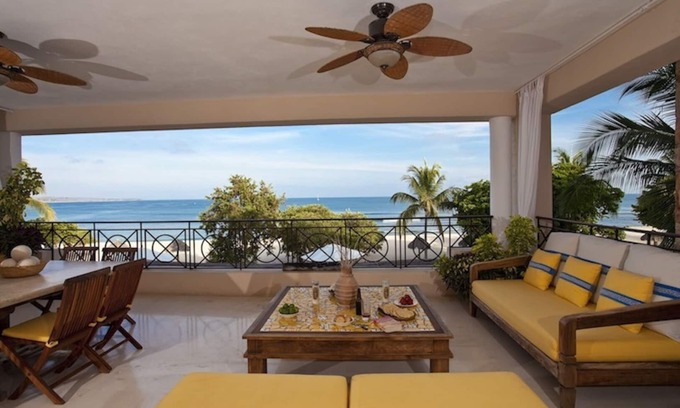 Punta de Mita Apartment | THANKSGIVING AND NEW YEAR'S REDUCED-TRUE BEACH FRONT-6P GOLFCART- MAID/COOK.