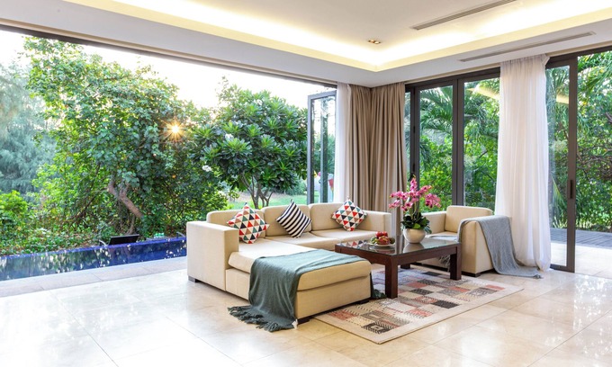 Ngu Hanh Son Villa | The 4 bedrooms villas near the beach, private pool, Ocean Villas resort Da Nang
