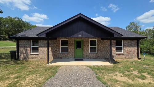 Atoka Apartment | The 8th House of Fergueson