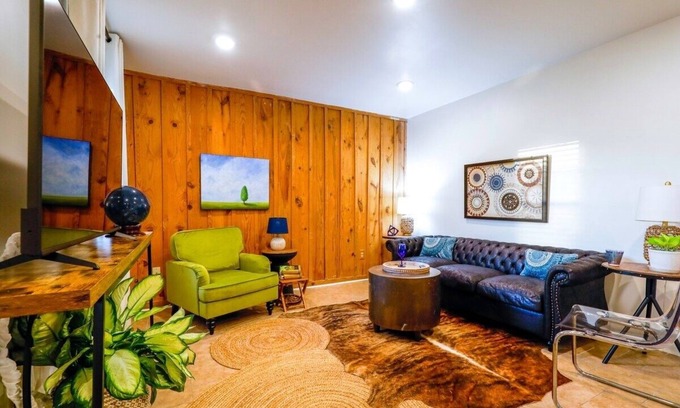 Oxford House | The Ace, Discounted rate for S. Carolina game!