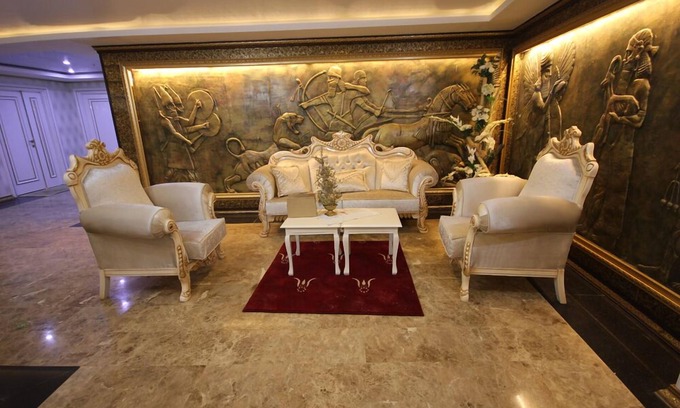 Batman Hotel | The Ancient Mesopotamia Hotel