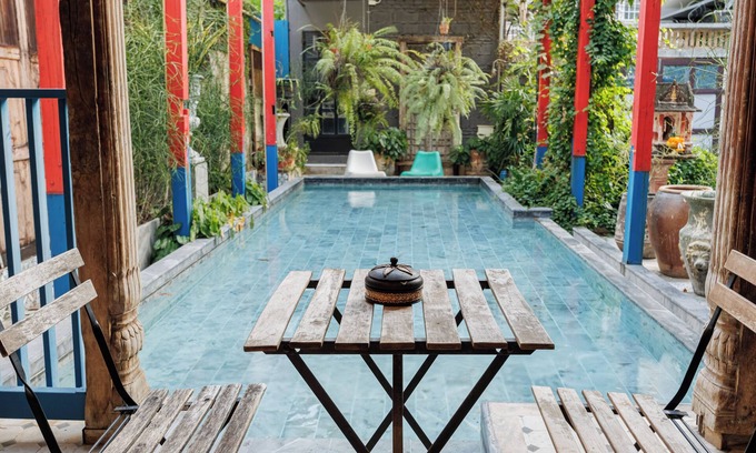 Bang Rak Villa | The Anonymous House/Vintage Thai Villa/City Center/Silom/BTS