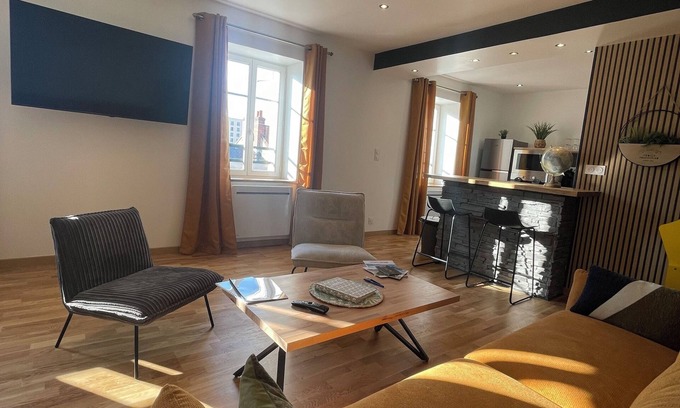 Montlucon Apartment | The Arcadium - Villa Courtais - Hypercentre