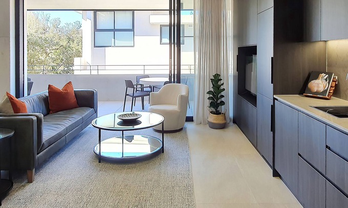 Coogee Apartment | The Arden 5 Coogee. New Spacious Quiet Balcony Apartment, Meters to Beach