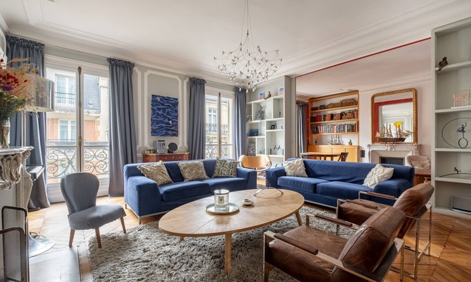 Champs-Elysees Apartment | The Artist's Residence, by Veeve