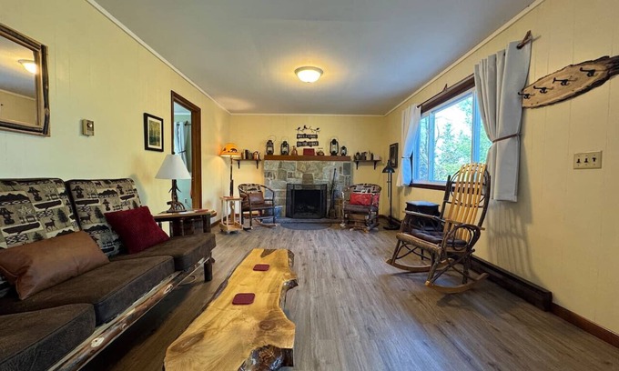 Herron Cabin | The Atwood Lodge | Secluded Cabin in Curran MI