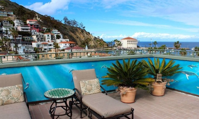 Avalon Hotel | The Avalon Hotel on Catalina Island