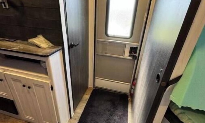 Lexington House | The Backyard Camp