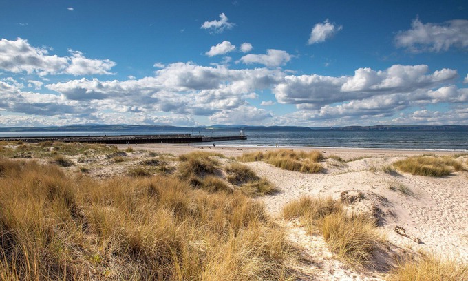 Nairn Hotel | The Bandstand