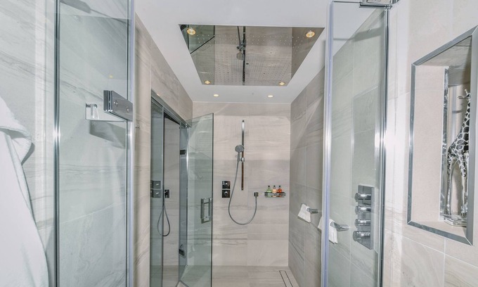 Perth Apartment | The Barclay Apartment