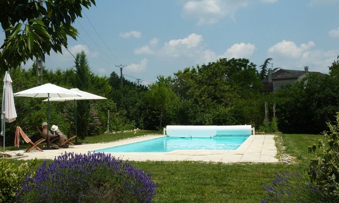 Noailles House | The Barn - White stone barn with pool between Cordes-sur-Ciel and Albi