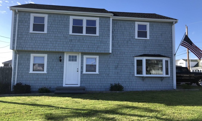 Ocean Bluff-Brant Rock House | "THE BEACH HOUSE AT OCEAN BLUFF"
