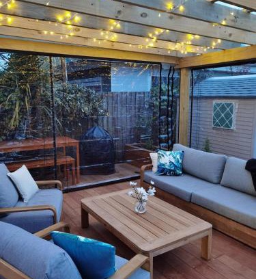 Woolston House | The Beautiful Trio 3 Homes for One Group