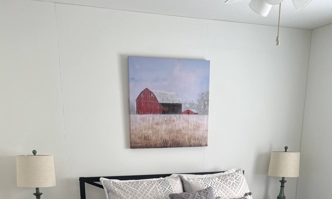 Baker City House | The Bee & Bee 🐝