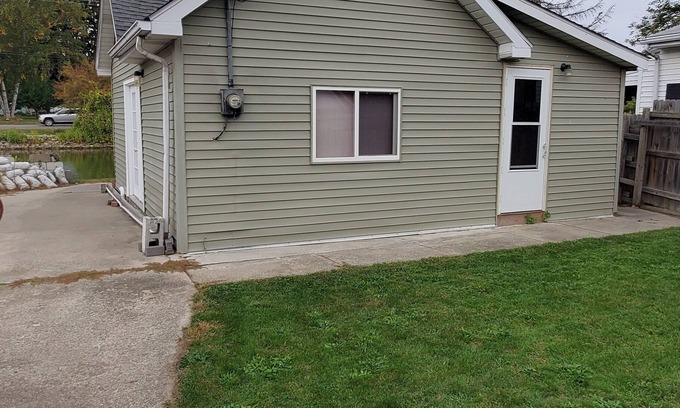 Marine City House | The Belle River Fishing Cabin - The Fisherman's Dream