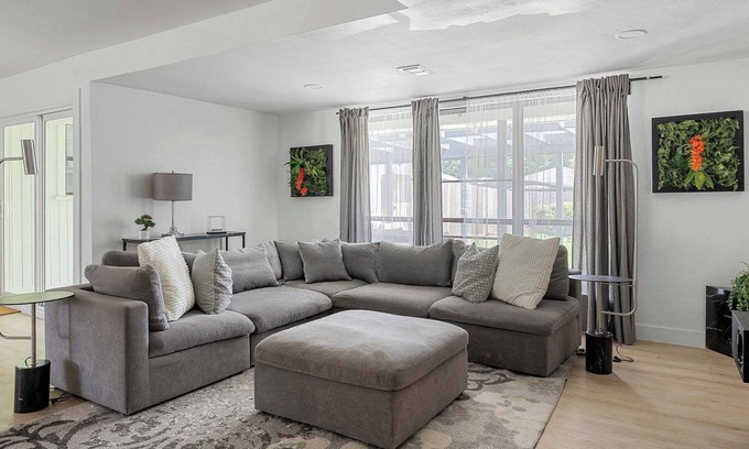 Plano House | The Belvedere | Pet Friendly & Spacious Yard