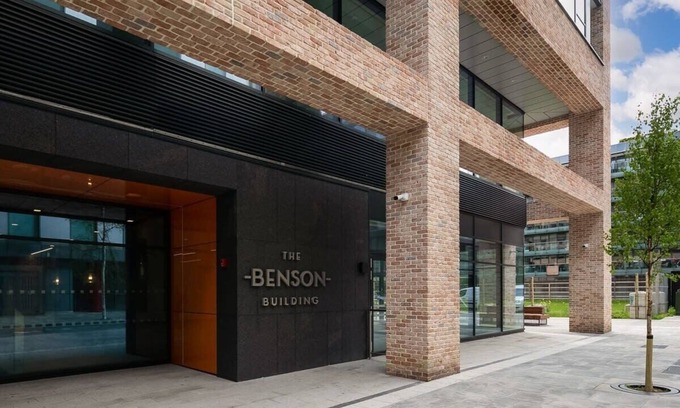 Grand Canal Dock Apartment | The Benson One by Dublin At Home