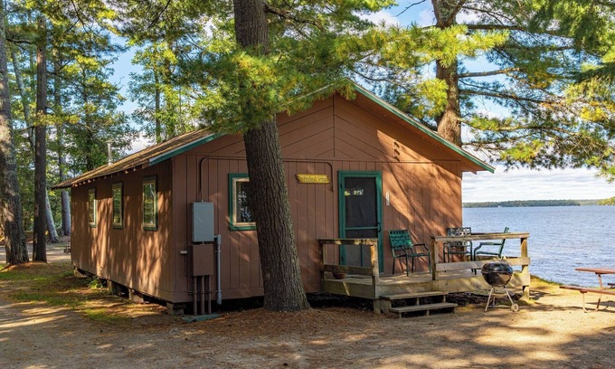 Orr House | The Best Pelican Lake Views