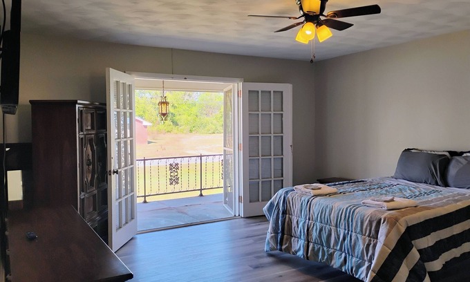 Vidalia House | The Big House