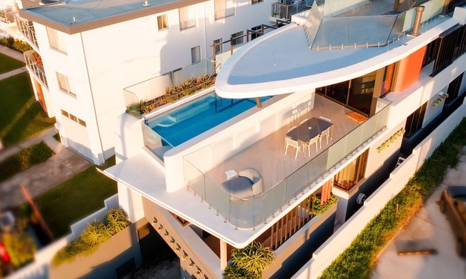 Curl Curl House | The Boathouse Executive Luxury House in Curl Curl