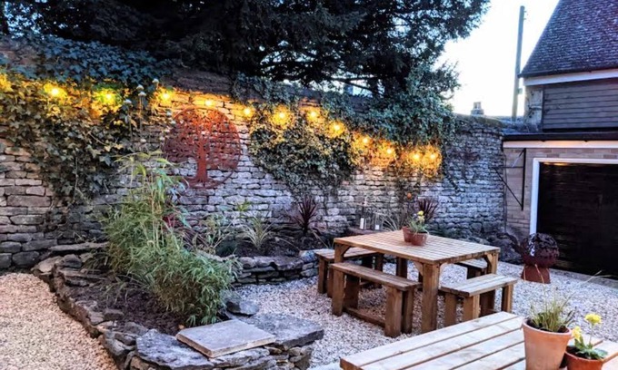 South Luffenham Bed & Breakfast | The Boot Inn - Rutland