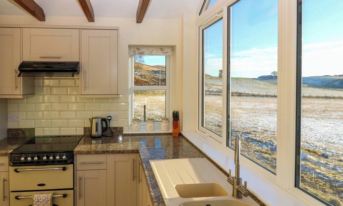 Kirriemuir Cottage | The Bothy