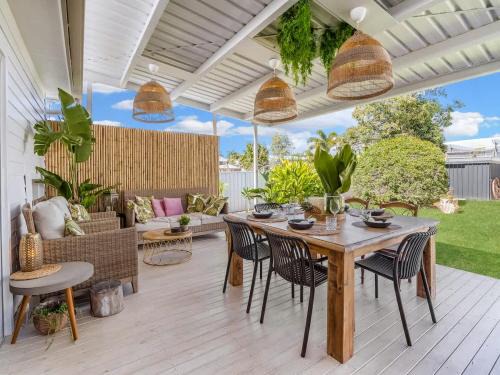 Scarness House | The Breeze BeachSide Cottage