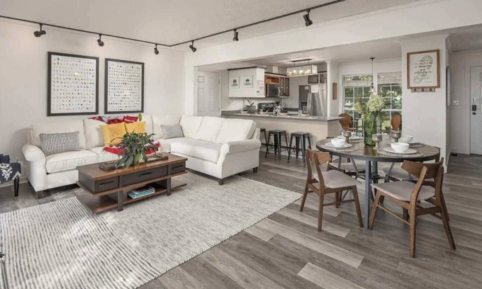 Lookout Mountain House | The Brow House with stunning views!