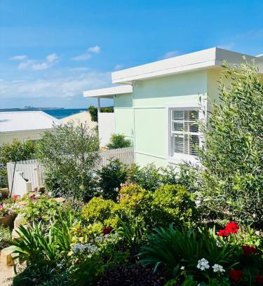 Bundeena House | The Bunkie @ Ethel & Odes