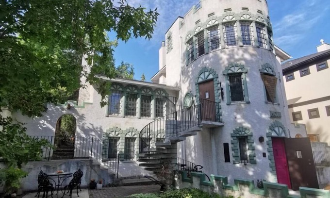 Mount Royal Other | The Calgary Castle - Unique Stay