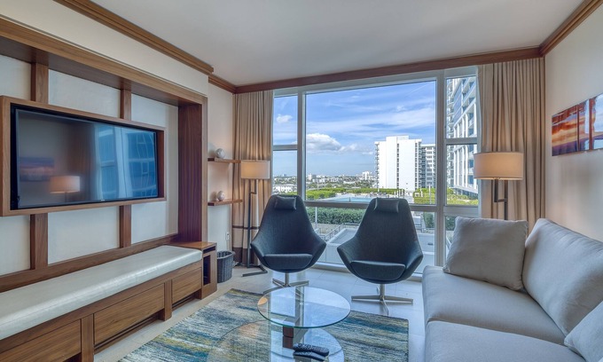 North Beach Apartment | The Carillon Hotel Two Bedroom Two Bathroom Suite