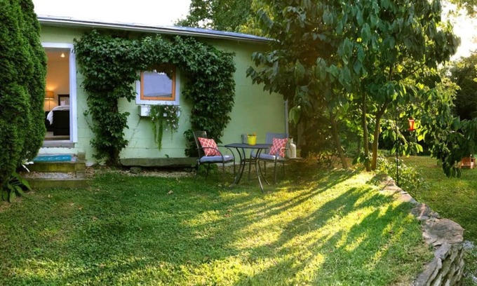 Harpers Ferry Cottage | The Carriage House at Carrot Top Cottage