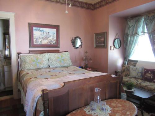 Jefferson Bed & Breakfast | The Carriage House