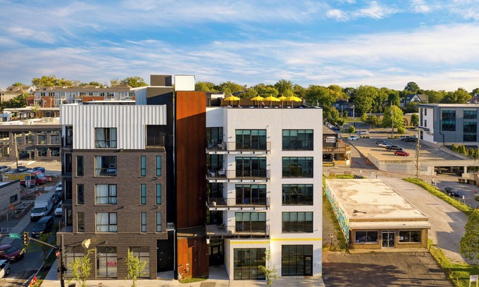 Historic Edgefield Apartment | The Carter by AvantStay – Spacious Stay Near Downtown