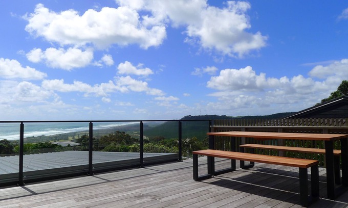 Muriwai House | The Cedar House