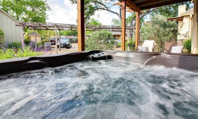 Fredericksburg Cottage | The Cellar-Luxury Cottage with hot tub on Main St.