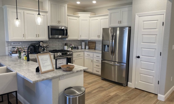 Uniontown House | The Chaffee Chateau - a quiet escape in the heart of Chaffee Crossing