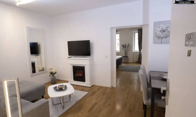 Favoriten Apartment | The City Gem