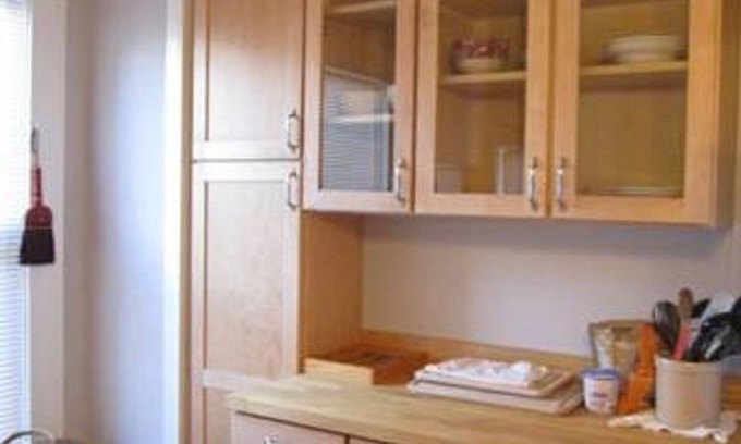 Columbia House | The Classic! Great Bellingham Location Near Shops, Breweries & Cafes