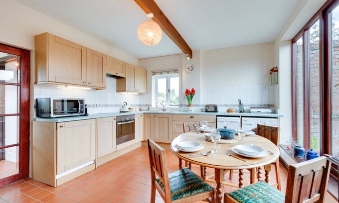 Willesborough House | The Coach House at Pantile
