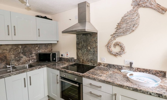 St. Florence Cottage | The Coach House