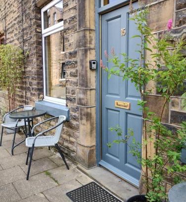Wadsworth House | The Cobbles - Central, Parking, Netflix & Woodburner