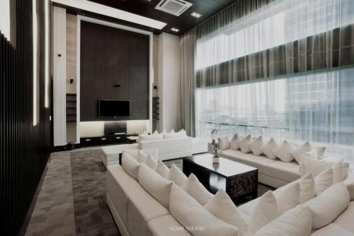 Makkasan Apartment | The Condo C - Luxury Condo with Onsen