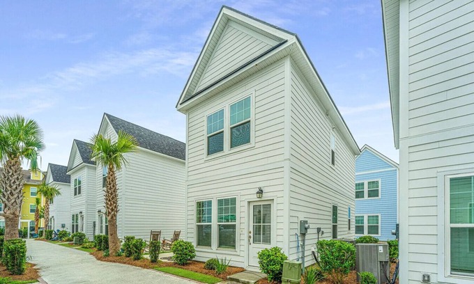 Goose Creek House | The Cooper Cottage at Bowen Village