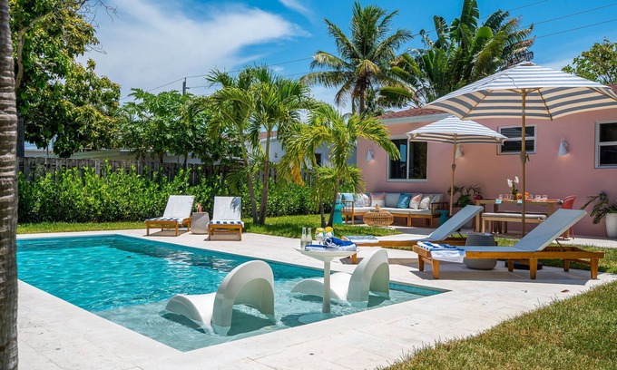 Southside House | The Coral Cabana | A Modern Palm Beach Escape!