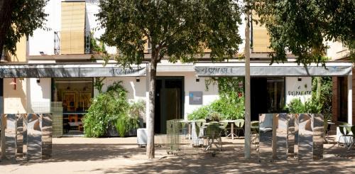 Alameda House | The Corner House